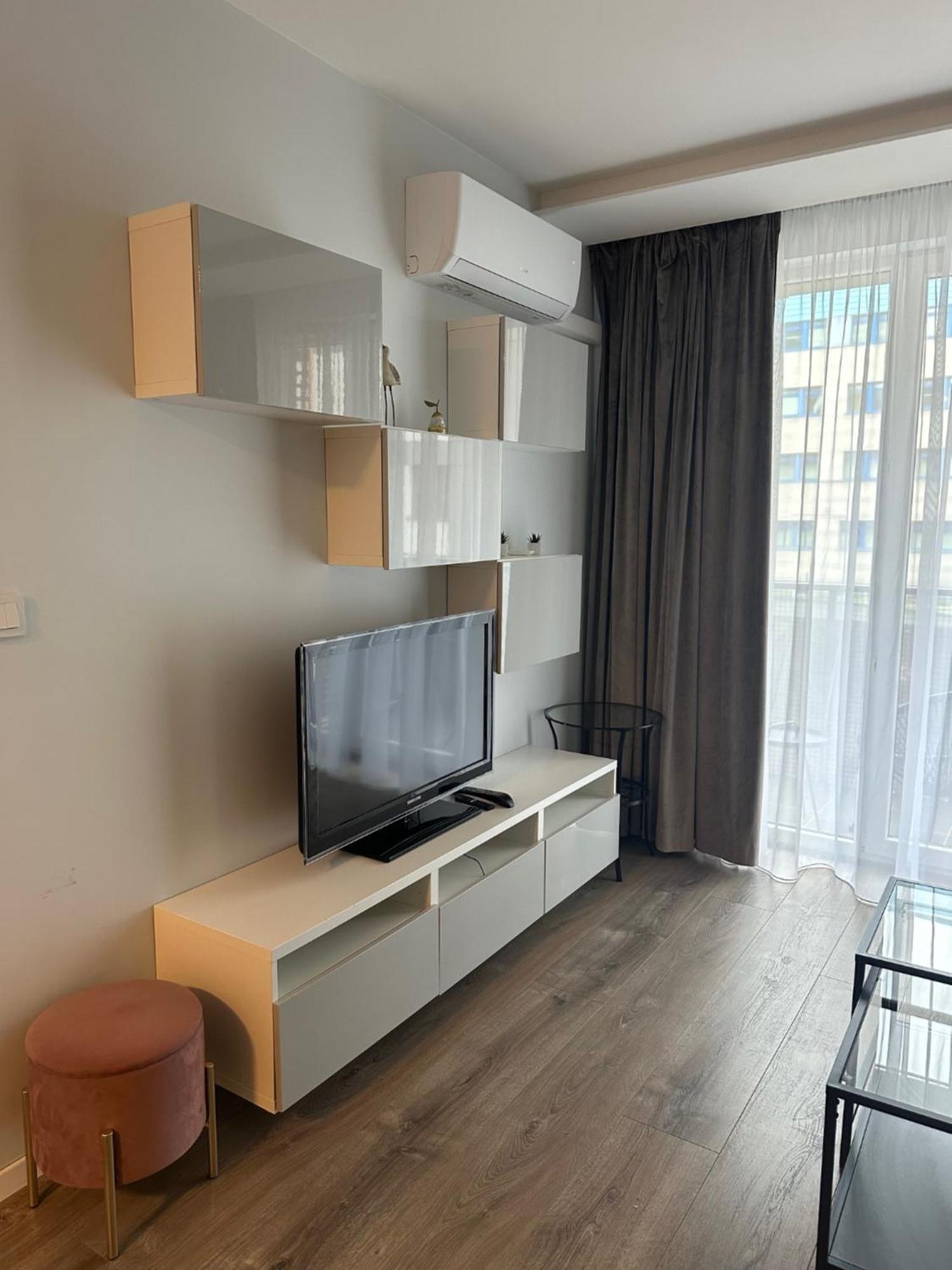 Modern Apartment Near To The Chopin'S Airport Cybernetyki 2A Varşova Dış mekan fotoğraf