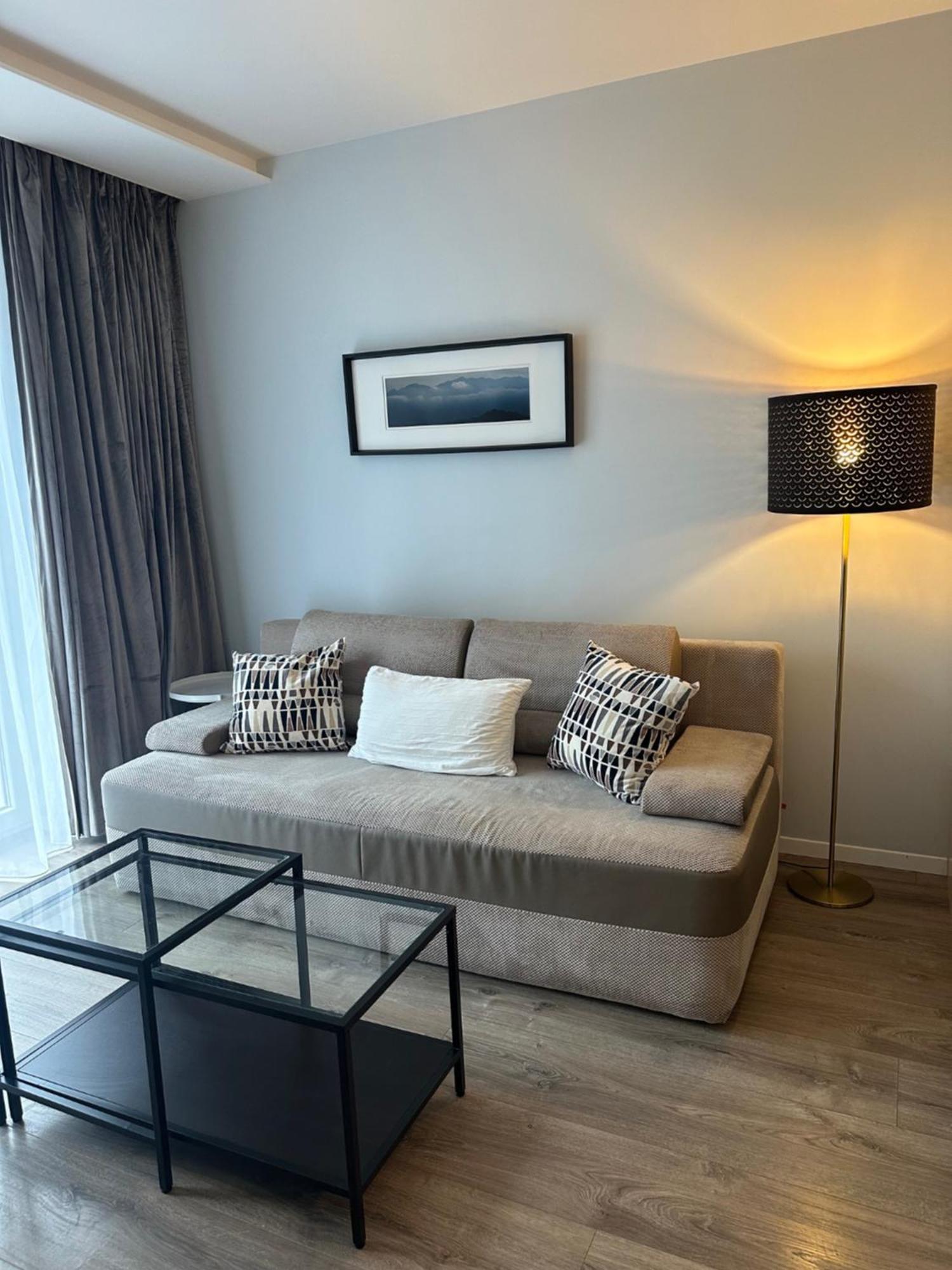 Modern Apartment Near To The Chopin'S Airport Cybernetyki 2A Varşova Dış mekan fotoğraf