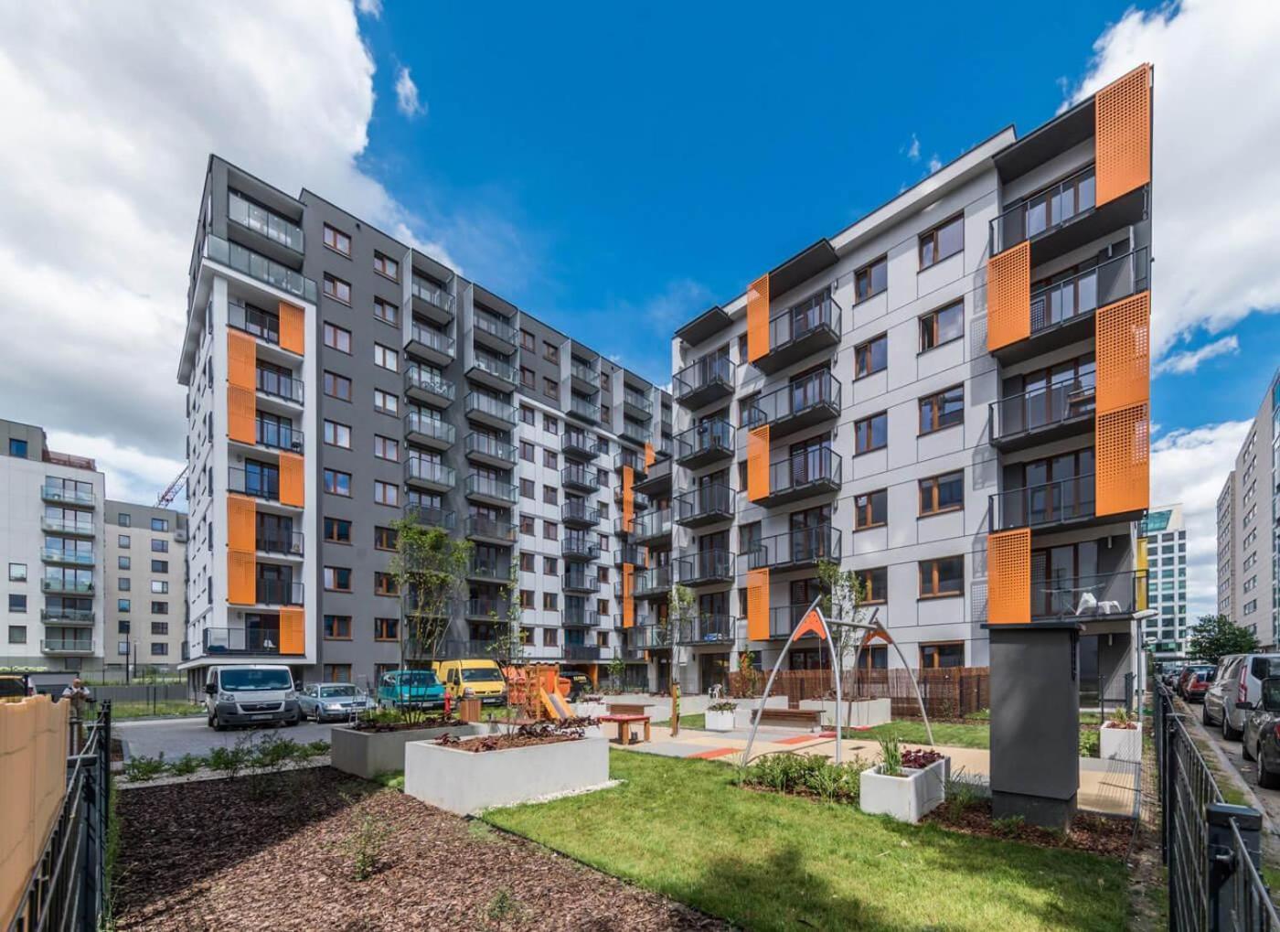 Modern Apartment Near To The Chopin'S Airport Cybernetyki 2A Varşova Dış mekan fotoğraf
